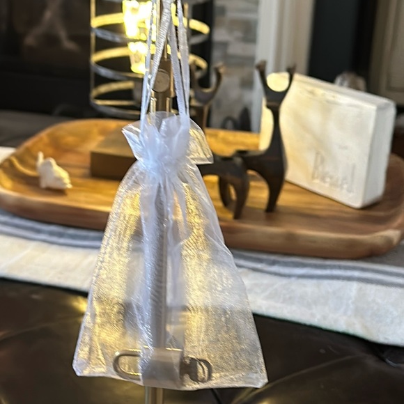 Authentic Louis Vuitton, Made in France Brass Lock & Key #301 with Monogram - Picture 2 of 9